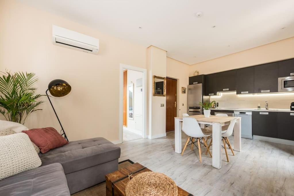 Atico Con Terraza Y Chimenea Junto A Universidad Alcala de Henares Ngoại thất bức ảnh