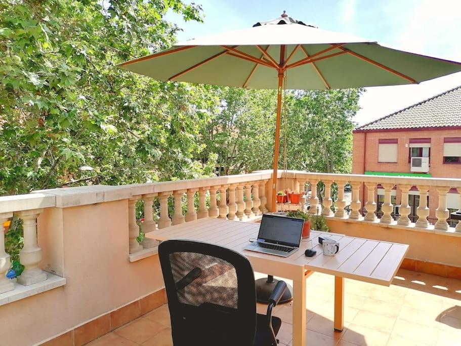 Atico Con Terraza Y Chimenea Junto A Universidad Alcala de Henares Ngoại thất bức ảnh